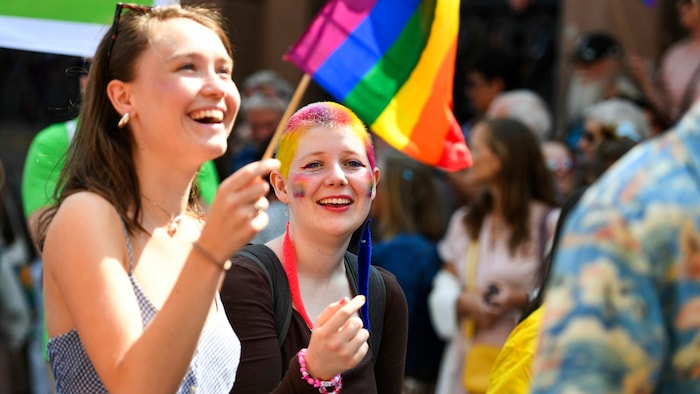 Sie marschierte voller Freude bei der Parade in Norwegens Hauptstadt, Oslo, mit.