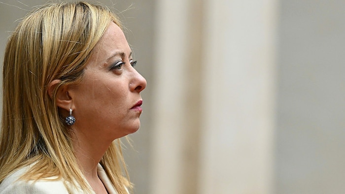 Die italienische Regierung um Premierministerin Giorgia Meloni gerät wegen der hohen Zahl an ...