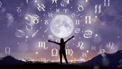 Gen Z nutzt die astrologische Deutung als psychologisches Werkzeug und zur Reflexion (Bild: peach_adobe - stock.adobe.com)