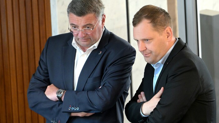 Die SPÖ beendet unter Klubchef Philip Kucher (re.) ihre Zwei-Drittel-Blockade. Jörg Leichtfried, ...