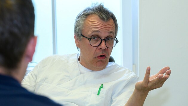 Dr. Ferdinand Hannreich sprach mit der „Krone“ über die Probleme in der Gesundheitsversorgung. (Bild: Attila Molnar)