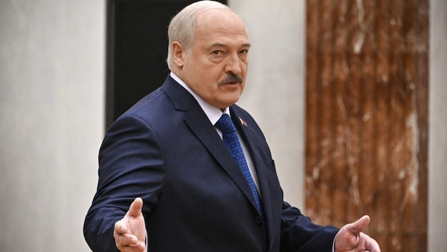 Der weißrussische Diktator Alexander Lukaschenko (Bild: AFP/Alexander NEMENOV)