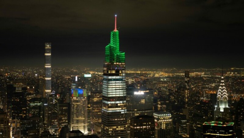 Oberhalb des 90. Stockwerks befinden sich die verglasten und verspiegelten Aussichtsetagen namens „Summit One Vanderbilt“ - der Ausblick auf Manhattan mit seiner Skyline ist atemberaubend! (Bild: Léopold - stock.adobe.com)