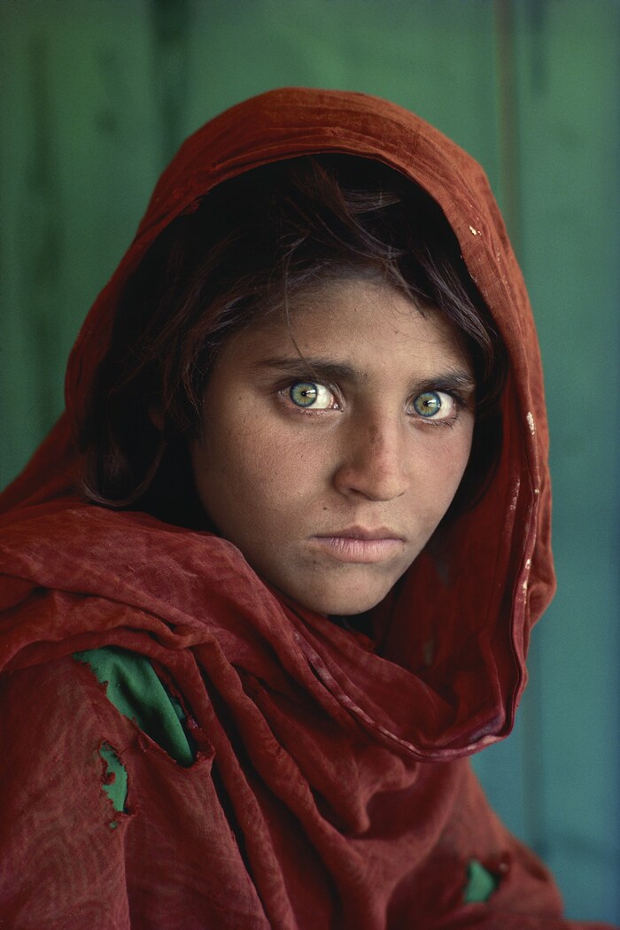 Sharbat Gula, das „Afghanische Mädchen“, das die Welt bewegte.