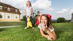 Auf Schloss Hof im Weinviertel locken Bastelworkshops, Kaspertheater und Wasserspielplatz. (Bild: Astrid Knie)