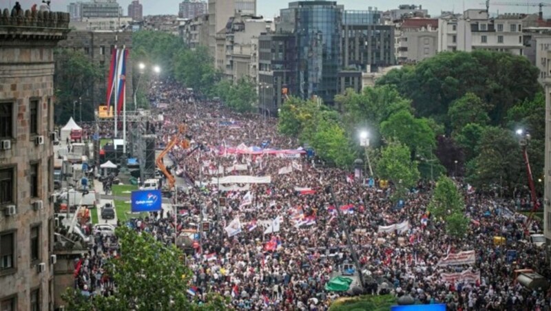 Proteste in Belgrad nach zwei Amokläufen (Bild: AFP or licensors)