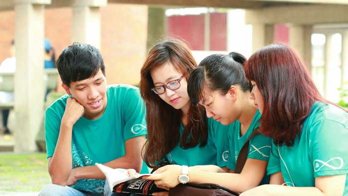 An der Universität von Hanoi wird neuerdings auch die deutsche Sprache und österreichische ...