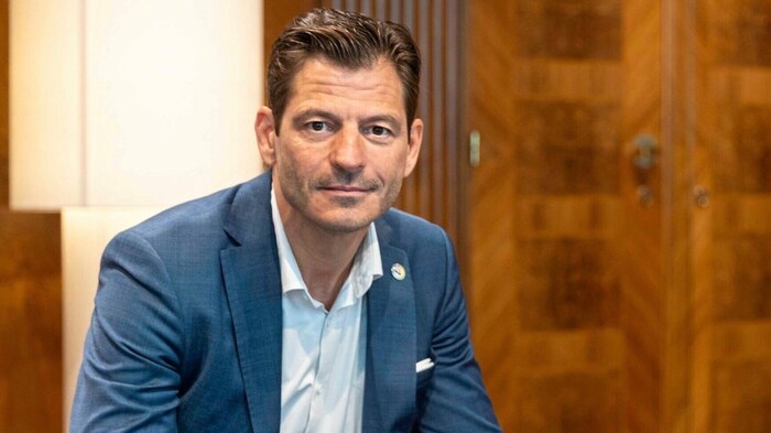 Bürgermeister Koza und Kanzler Nehammer (re.) sehen das Thema Pflege ebenfalls als „Gebot der ...