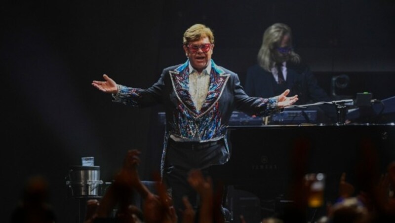 Elton John ist dankbar und gerührt über die Unterstützung seiner Fans. (Bild: APA/(AP Photo/Caisa Rasmussen)