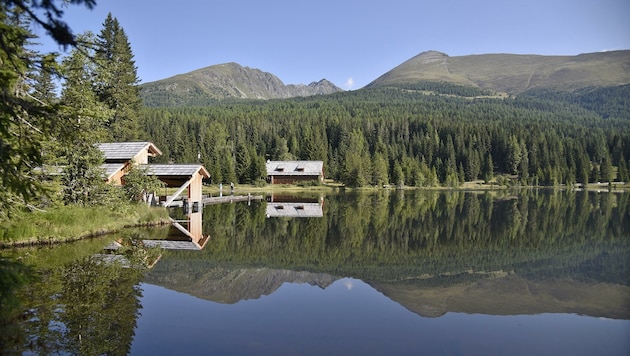 Der Prebersee auf über 1500 Metern ist eines der vielen Naturjuwele Salzburgs. Der Zugang zu den Badebereichen ist kostenlos. So macht die Abkühlung doppelt Spaß. (Bild: Holitzky Roland)