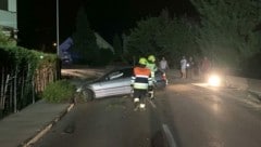 Kein schöner Anblick für den Besitzer des Autos. (Bild: Feuerwehr Mäder)