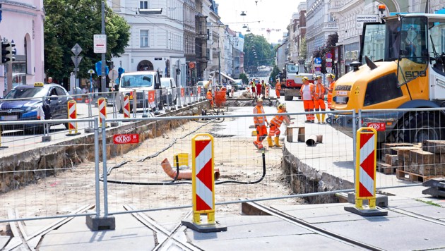 Die Gleisbauarbeiten am Gürtel sorgen für lange Verzögerungen. (Bild: Reinhard Holl)