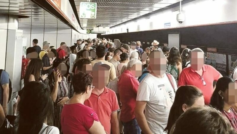 Mittwochnachmittag kam es bei der U3-Station Landstraße zu umfangreichen Stellwerksstörungen. Der Betrieb stockte bis zum Abend, der Unmut war groß. (Bild: zVg)