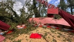 Das gesamte Zirkusareal in Bad Radkersburg ist zerstört. (Bild: Sepp Pail)