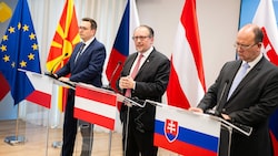 Schallenberg und seine Kollegen aus Tschechien und der Slowakei. (Bild: APA/BMEIA/MICHAEL GRUBER)