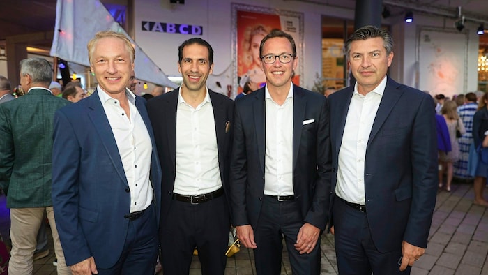 Manager unter sich: G. Valeskini, S. Sharma, R. Czerny und R. Zadrazil.