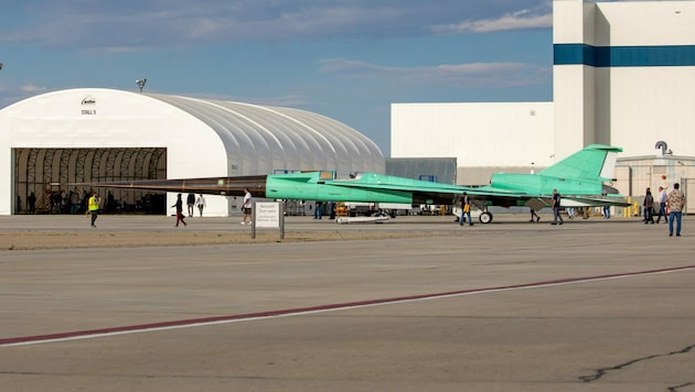 Die NASA hat vor Kurzem erstes Fotos des Prototyps des Experimentalflugzeug X-59 (Bild), eines leisen Überschall-Passagierjets veröffentlicht. (Bild: Lockheed Martin Corporation)