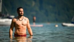 Baywatch lässt grüßen! Daniel Hemetsberger zeigt seinen Luxuskörper. (Bild: Markus Wenzel)