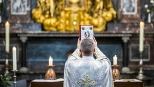 Der Vorfall ereignete sich bei einem Gottesdienst in einer christlich-orthodoxen Kirche.  (Bild: Marcel van Hoorn / ANP / AFP)