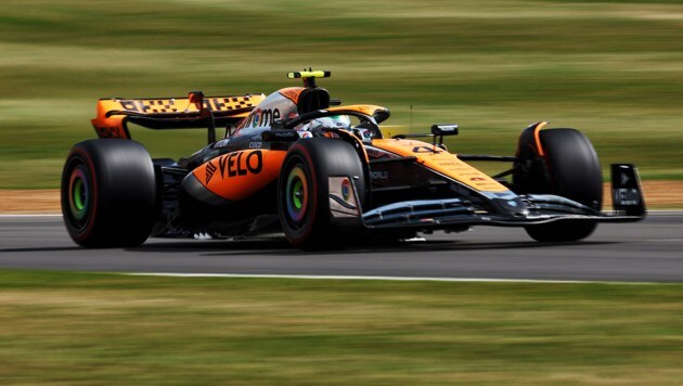Die Boliden von McLaren werden weiterhin von Mercedes-Motoren angetrieben ... (Bild: GEPA pictures)