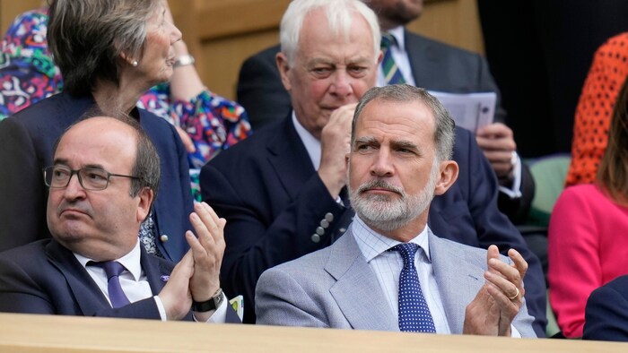 ... Spaniens König Felipe, der Carlos Alcaraz die Daumen drückte.