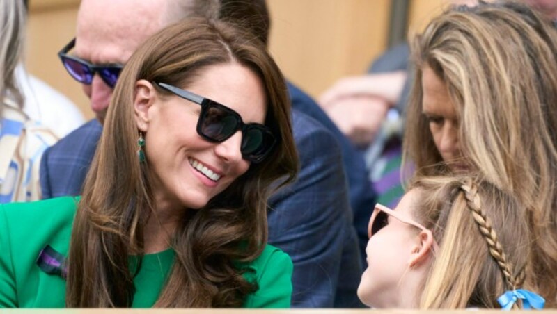 Einmal lächeln, bitte! Charlotte wickelte Mama Kate mit ihrem Charme um den Finger. (Bild: www.VIENNAREPORT.at)