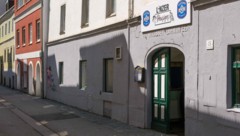 Das früher als Schindler’s Heuriger, dann als Linzer Heuriger bekannte Lokal in der Lederergasse 15 ist insolvent. (Bild: Horst Einöder/Flashpictures)