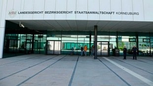 Der Prozess geht im Landesgericht Korneuburg über die Bühne. (Bild: Klemens Groh)