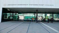 Der Prozess geht im Landesgericht Korneuburg über die Bühne. (Bild: Klemens Groh)