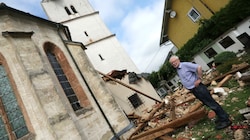Für Pfarrer Skuk ist die Zerstörung der Kirche eine Tragödie. (Bild: Rojsek-Wiedergut Uta, Krone KREATIV)