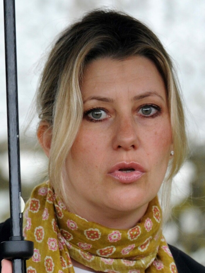Sara Parker-Bowles erzählt, wie nervös Camilla bei der Krönung war.