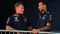 Red-Bull-Teamchef Christian Horner (li.) und Daniel Ricciardo (Bild: APA/AFP/ANDREJ ISAKOVIC)