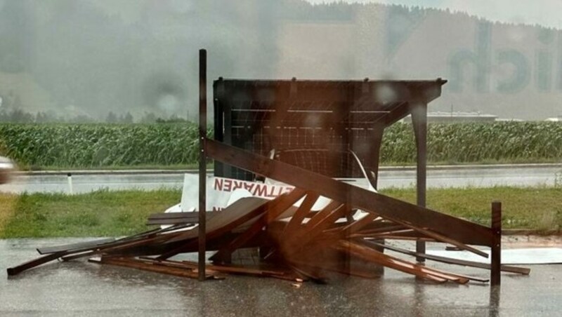 Im Industriegebiet in Griffen kam es zu Sturmschäden. (Bild: zVg)