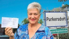 Helga Koswig ist wütend, am Dienstag wurde sie in Purkersdorf abgestraft. Nur eine Tafel weist die Kurzparkzone aus. (Bild: Privat, Zwefo, Krone KREATIV)