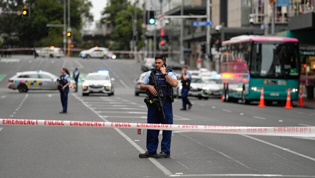 Drei Tote nach Schüssen auf einer Baustelle in Auckland. (Bild: AP)
