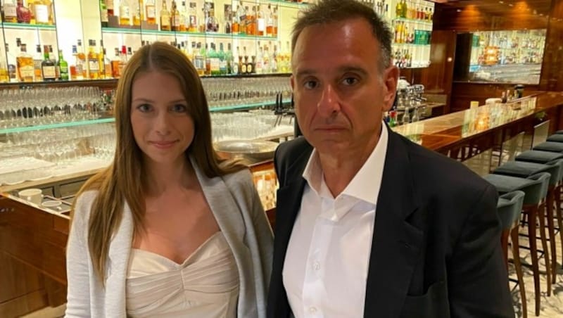 Moderatorin Tanja Pfaffeneder und Fabios-Chef Fabio Giacobello (Bild: krone.tv)