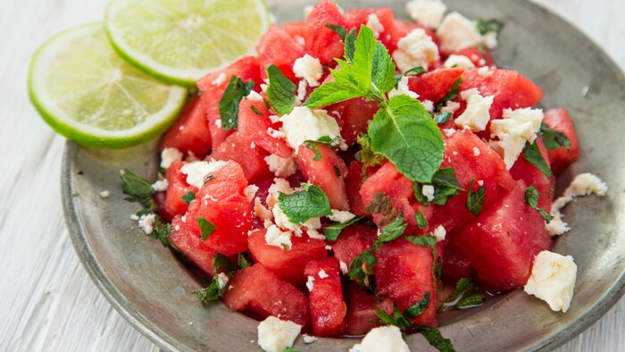 Wassermelonen-Feta-Salat mit frischer Minze