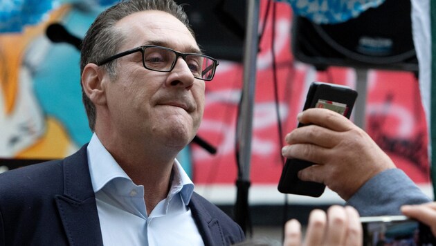 Heinz-Christian Strache wins against Oe24. (Bild: AFP/ALEX HALADA)