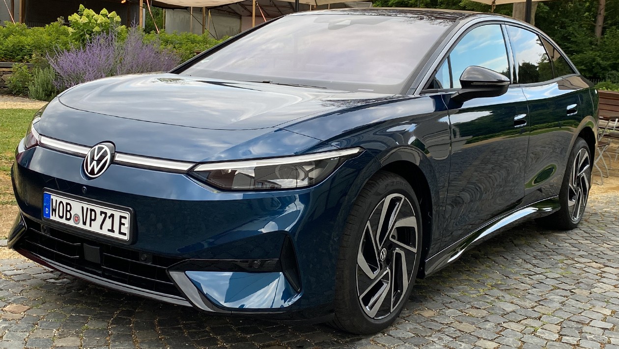 Hyundai IONIQ 6 Sieger beim „German Car of the Year 2024“ in der Kategorie  New Energy