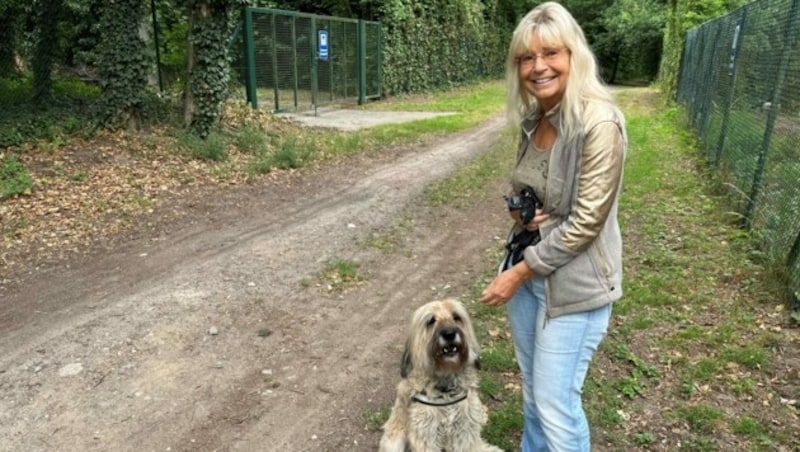 Sabine U. (64) wohnt seit 15 Jahren in Kleinmachow und sieht sehr oft Wildschweine im Wald. (Bild: Christoph Engelmaier)