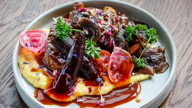 Augenweide: Rinderfilet mit Orangenpolenta. (Bild: Tschepp Markus)