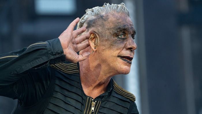 Rammstein lässt alle Vorwürfe von einem Anwaltsteam zurückweisen.
