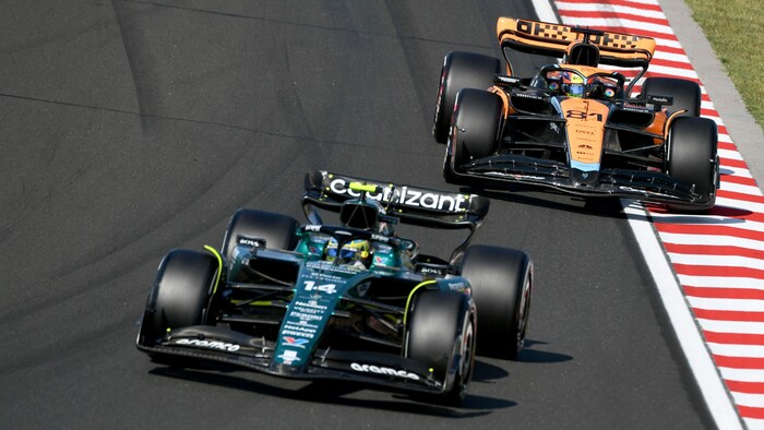Fernando Alonso (li.) und Oscar Piastri