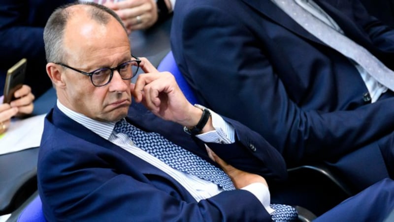 Bröckelt die „Brandmauer“ von CDU-Chef Friedrich Merz? (Bild: AP)