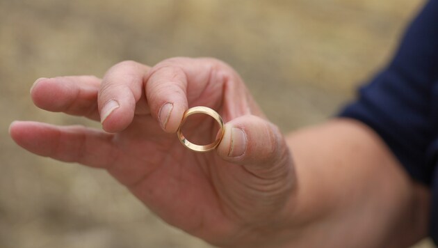 Frisch gesäubert sieht man dem Ring seine 50 unterirdischen Jahre nicht an. (Bild: ©Matthias Lauber / laumat.at)