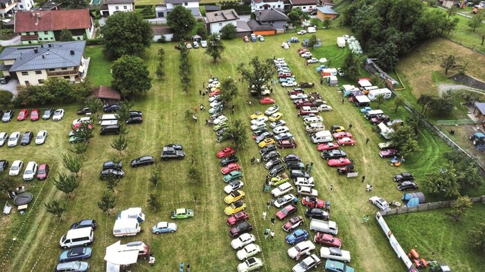 Hunderte Oldtimer und Käfer werden in Tarrenz erwartet.