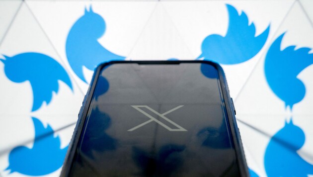 Auf Basis von Twitter soll unter dem Namen X eine „App für alles“ aufgebaut werden. (Bild: AFP)