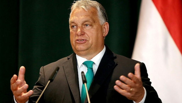 Ungarns Ministerpräsident Viktor Orbán hat wieder einmal mit einer Rede für Irritationen gesorgt. (Bild: APA/AFP/Adnan Beci)