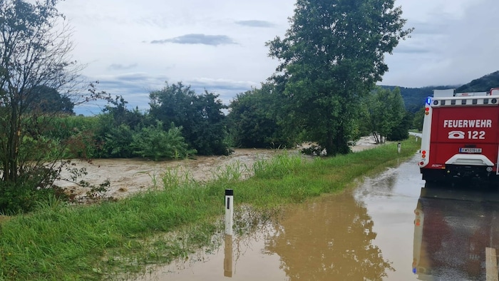 In Wildon ist der Bach über die Ufer getreten.