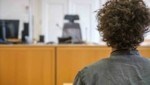 Aus Locken- wurde ein Wirrkopf: Florian O. sitzt nach elfmonatiger Flucht in Untersuchungshaft. Er wird sich wegen Verharmlosung des Nationalsozialismus verantworten müssen. (Bild: Einöder Horst)